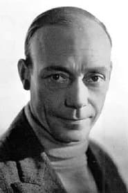 Frank Atkinson as Valet