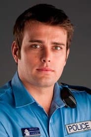 Graeme Squires as Steven Evans