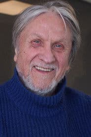 Jon Eikemo as Bache, sysselmannen på Svalbard