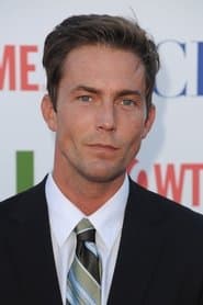 Desmond Harrington as Chris Flynn