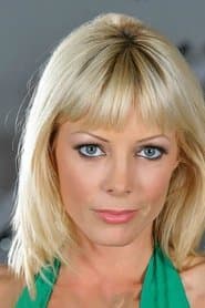 Holly Sampson as Carrie