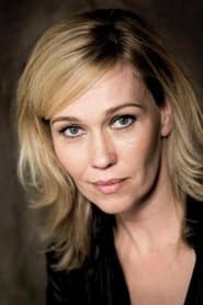 Outi Mäenpää as Helka