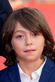 Giovanni Pucci as Enzo