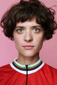 Liv Lisa Fries as Laura