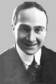 Jimmy Aubrey as Plainclothesman (uncredited)