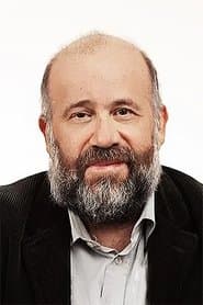 Otávio Müller as Cláudio