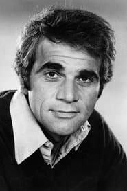 Alex Rocco as Arnie Fromson