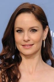 Sarah Wayne Callies as Roxanne