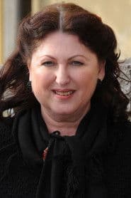 Cleo Kretschmer as Hannelore Huber