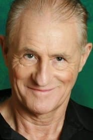 Julian Chagrin as Mime