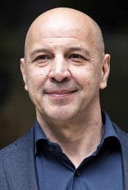 Aldo Baglio as Aldo / Al / Ajeje Brazorf / Dracula