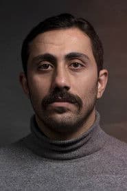 Mohamad Ali Elyasmehr as Hamid
