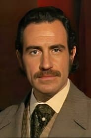 Mariano Vidal Molina as General Garcia