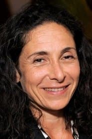 Amanda Ingber as Polly