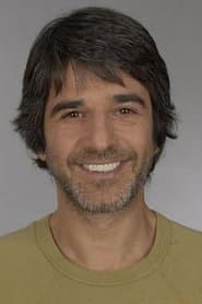 Altay Özbek as Çoban