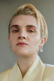 Gayle Rankin as Ali van der Wolff