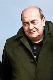 Giuseppe Bertolucci as Narrator (voice)