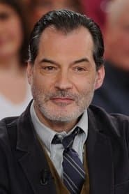 Samuel Labarthe as Antoine