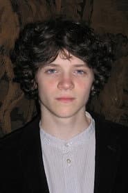 Marc Delarue as Romain