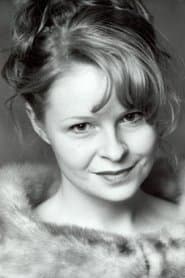 Alex Kelly as Peter's Mum