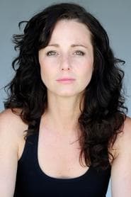 Frankie Ingrassia as Lisa Flanagan