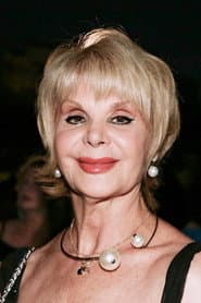 Maria Ioannidou as Errika