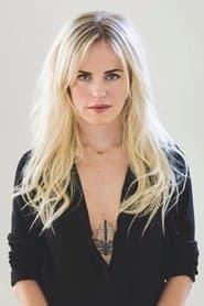 Josje Huisman as Ikka