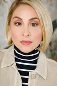 Valentina Izarra as Adela