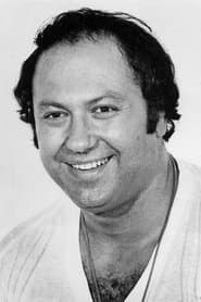 Allen Garfield as Restaurant Owner