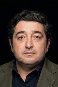 Nevzat Açıkgöz as Öğretmen