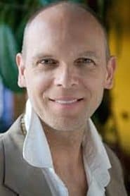 Martin Neufeld as Lt. Hans Klosterman