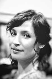 Zillah Glory as Carly