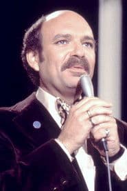 Lorenzo Music as Garfield (voice)