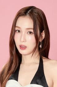 Pattranite Limpatiyakorn as Prae