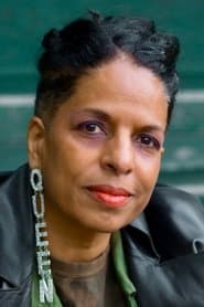 Sharon Lewis as Agent Tina Davis