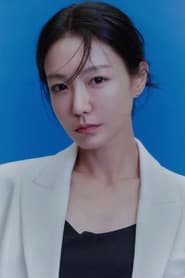 Shin So-yul as Kyung-joo
