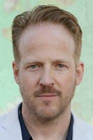 David Sullivan as Glenn Ambers