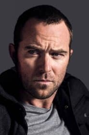 Sullivan Stapleton as Darren Weir