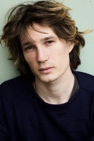 Sven Gielnik as Philippe