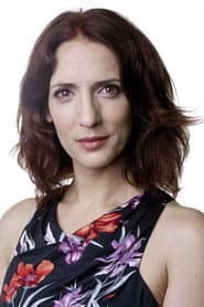 Maria João Falcão as Cláudia