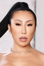 Nicole Downes as Liz