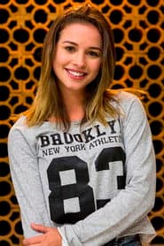 Laryssa Ayres as Amanda