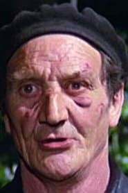 Aristide Caporale as Man at Casino (uncredited)