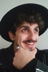 Óscar Lasarte as Miguel Gila