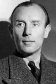 Gus McNaughton as Horace Skirving