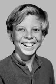 Tommy Ivo as William Button