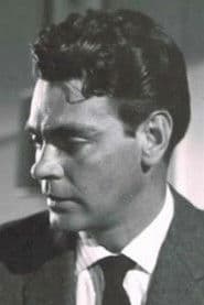 Héctor Godoy as Mario Vázquez