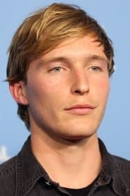 Sean Keenan as Steve Robertson