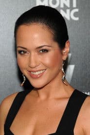 Ankie Beilke as Selina