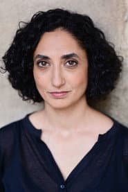 Ariella Hirshfeld as Selmas Mutter